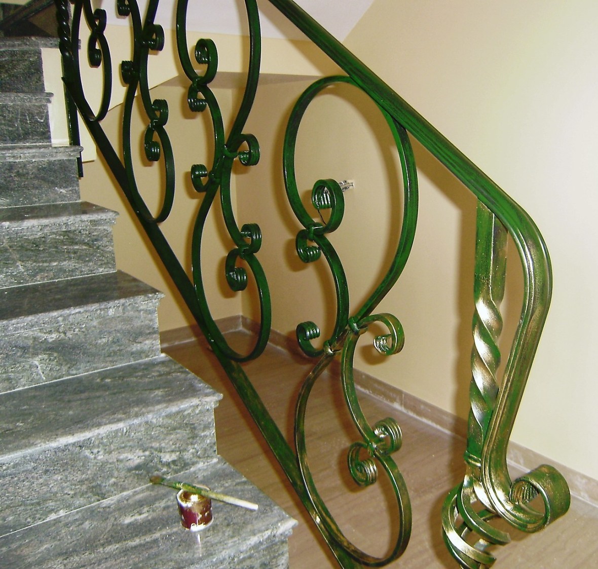 Pintura de metales - escaleras interiores