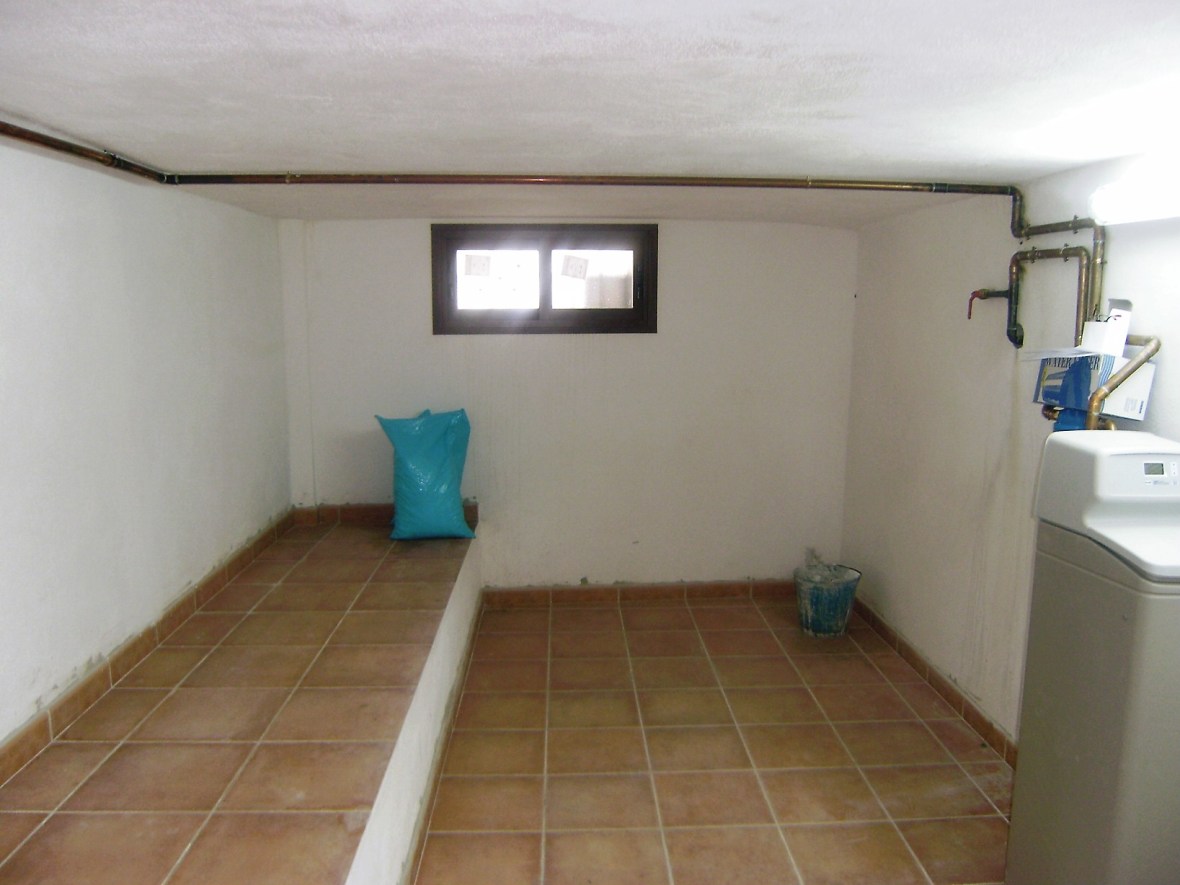 Sótano pintura interior